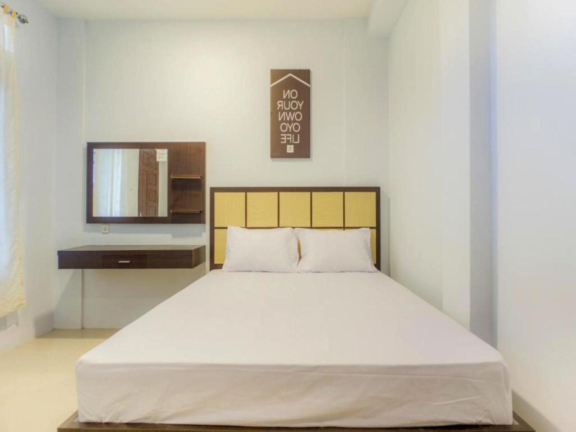 Oyo Life 2354 Rose House
