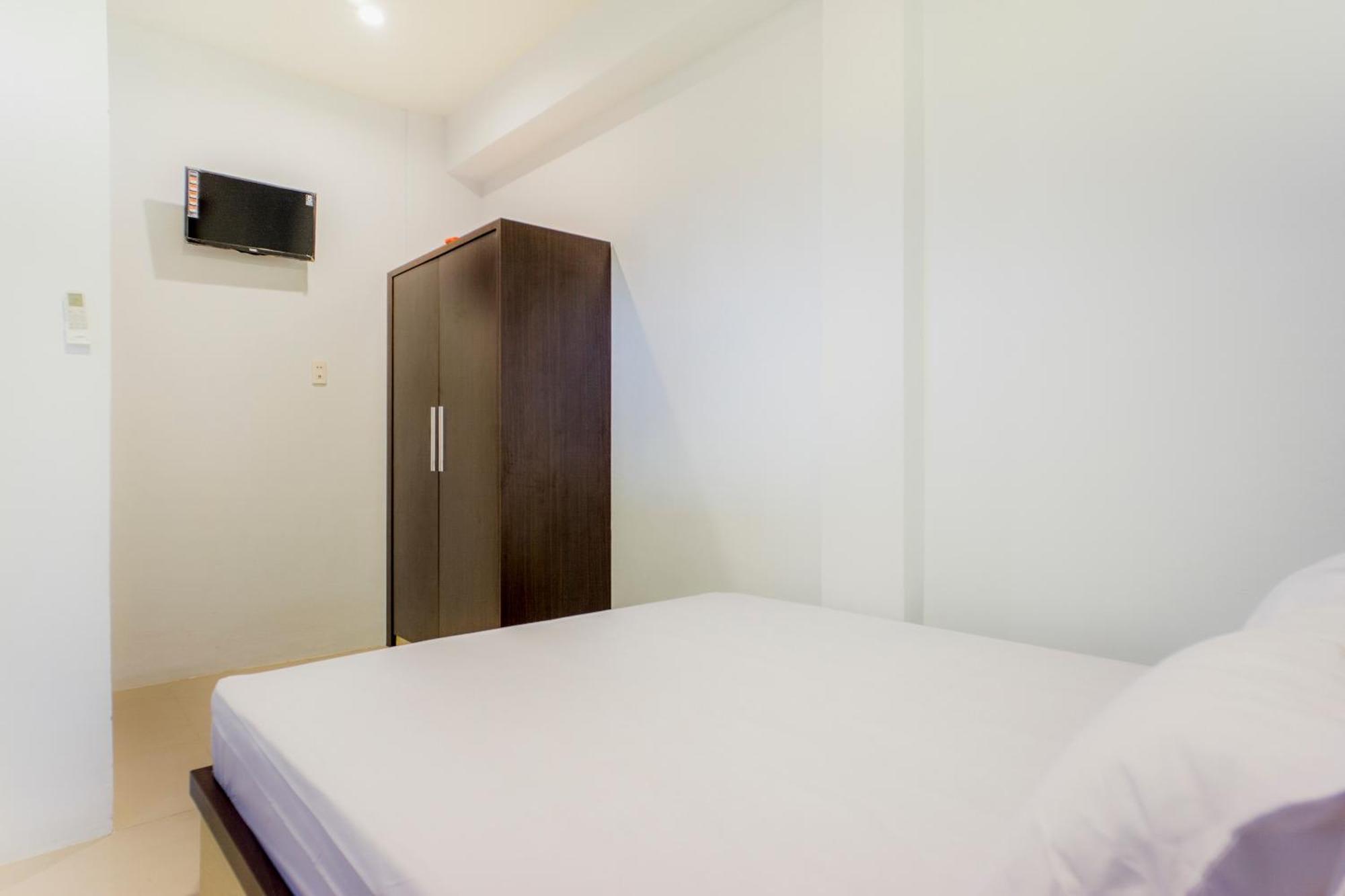 Oyo Life 2354 Rose House Medan