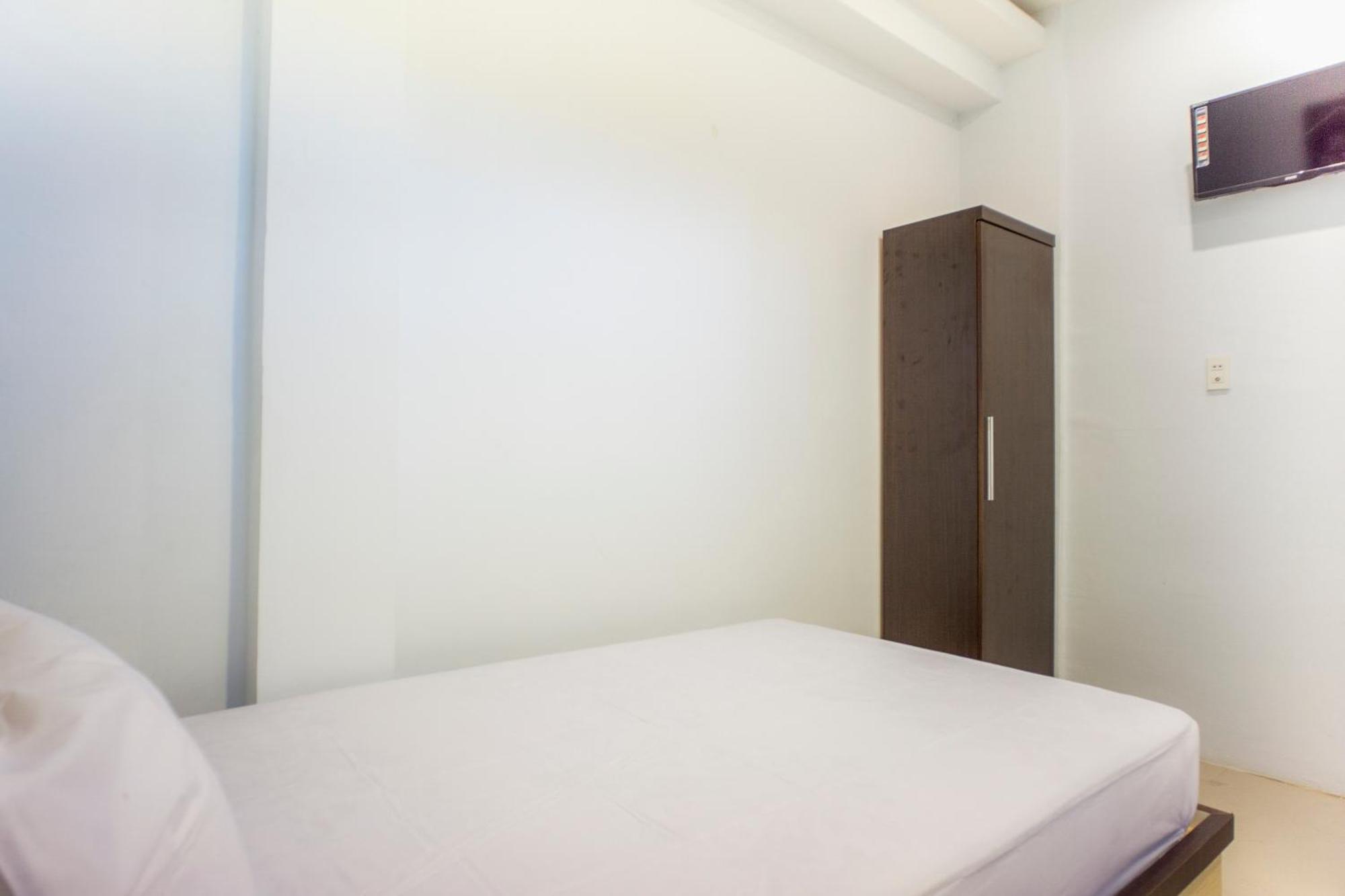 Hotel Oyo Life 2354 Rose House Medan