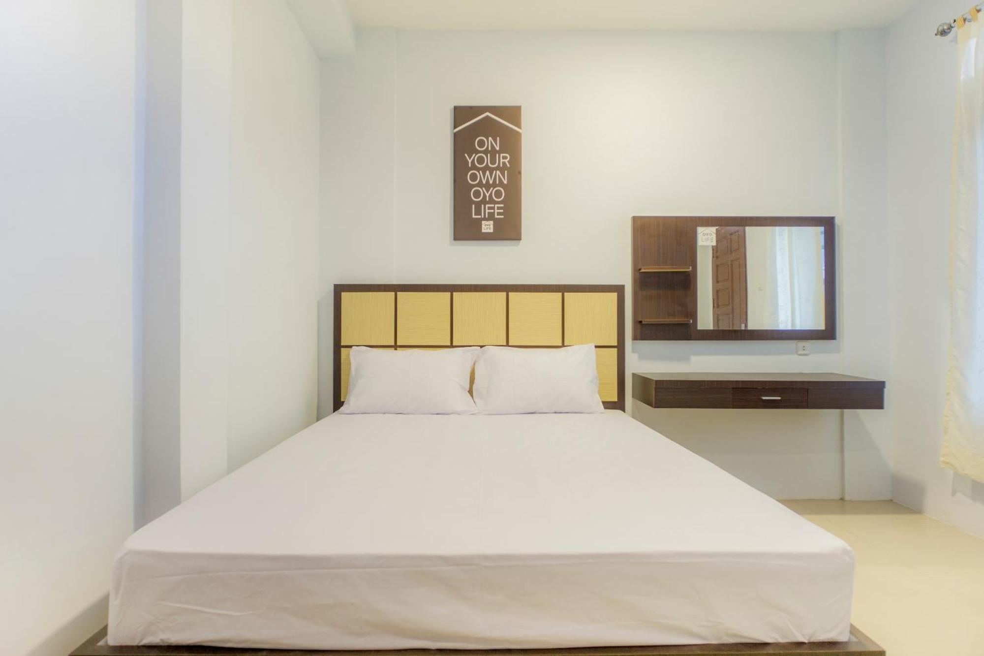 Oyo Life 2354 Rose House 2* Medan