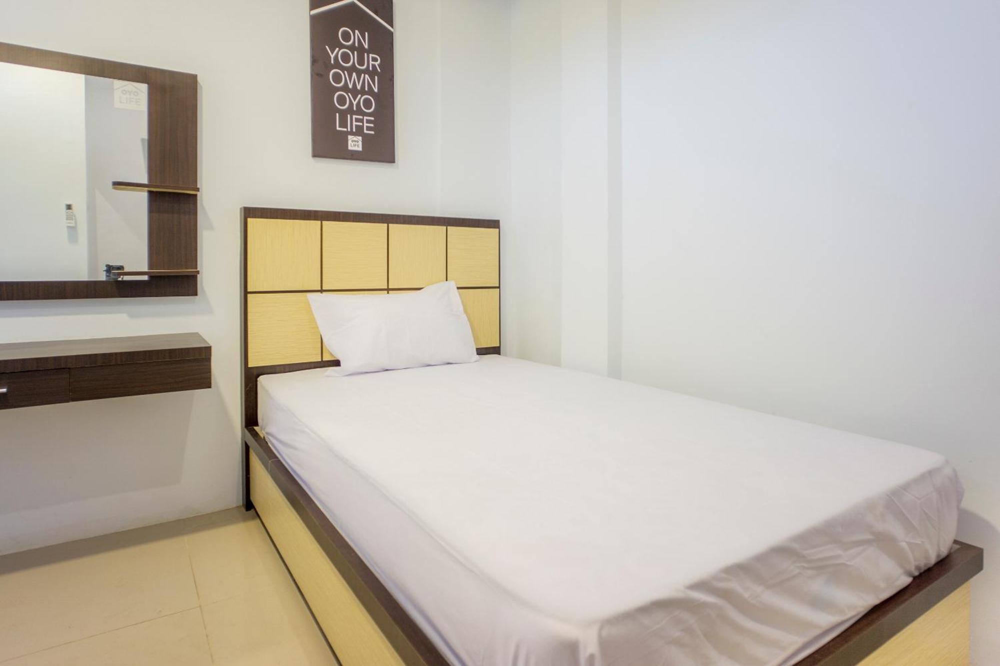 Oyo Life 2354 Rose House