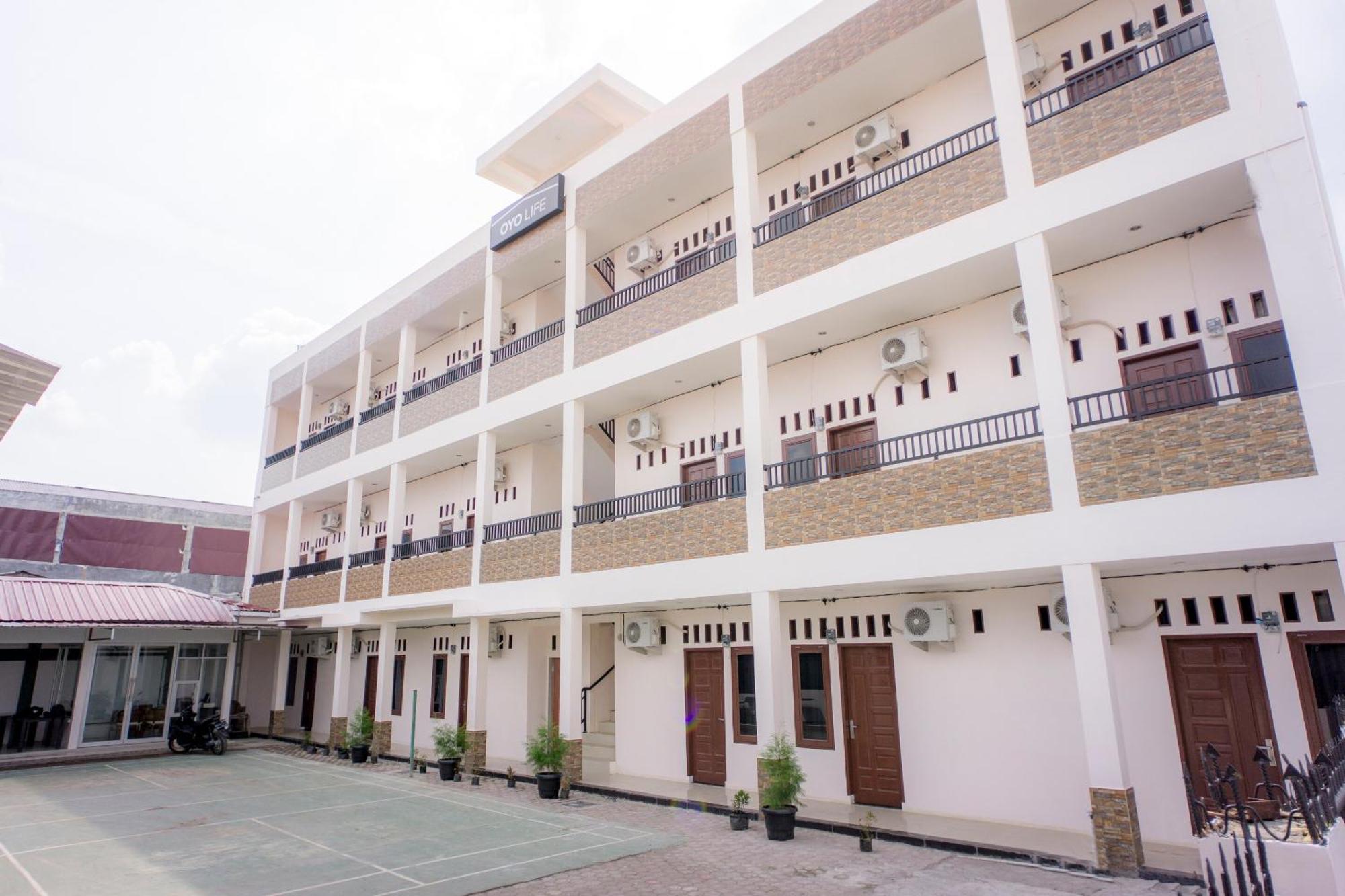 Oyo Life 2354 Rose House Hotel