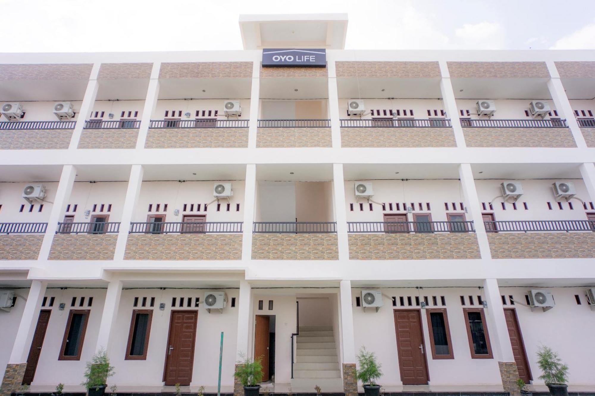 Oyo Life 2354 Rose House Hotel 2*